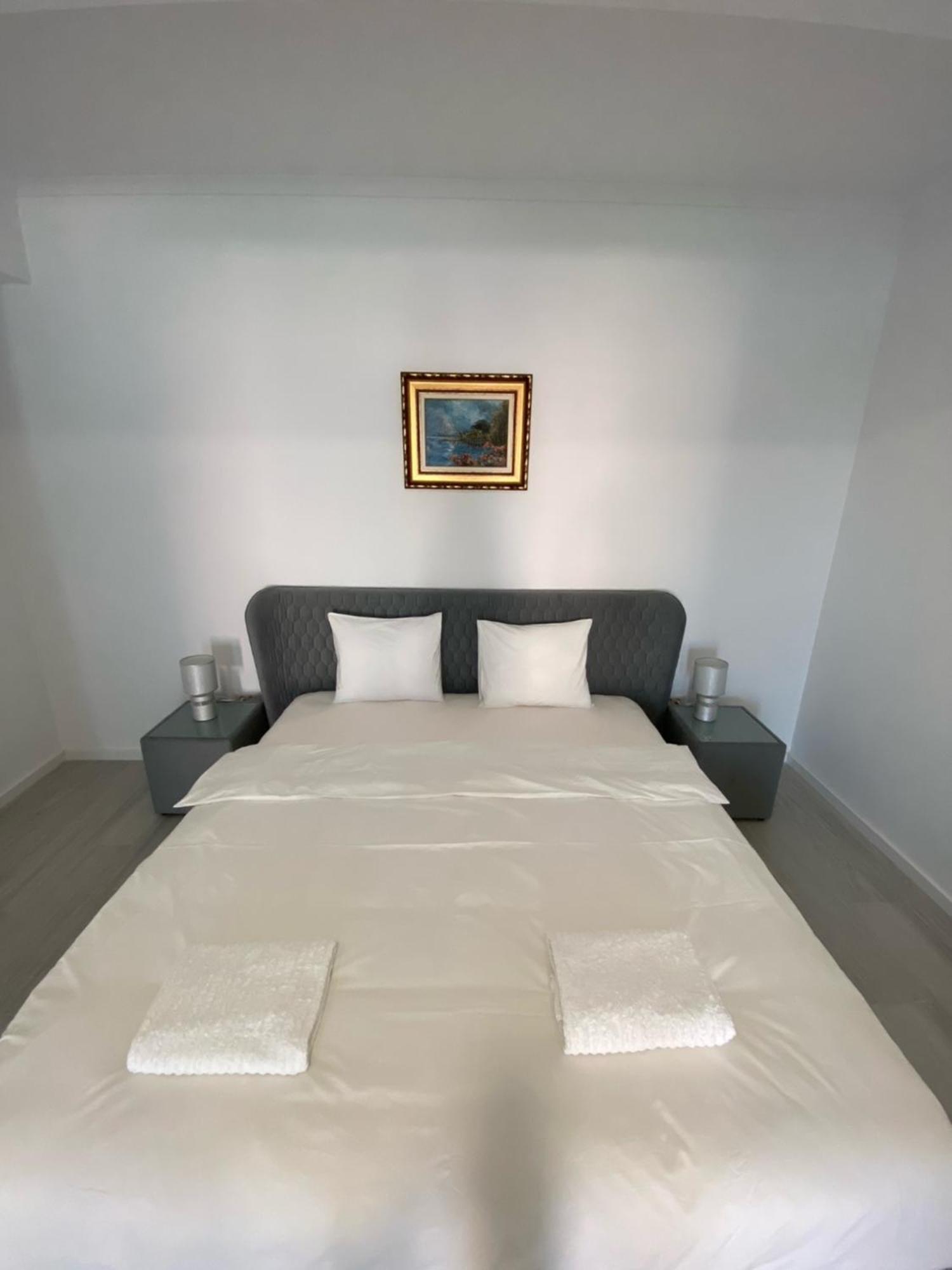 Maritimo דירה 5*